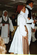 Sommardräkt.JPG (15171 bytes)